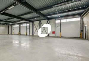 Location locaux d'activités Stains - Proche transports et autoroutes