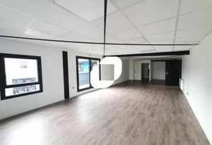 Location bureaux Lagny-sur-Marne - Proche A104 et RER E