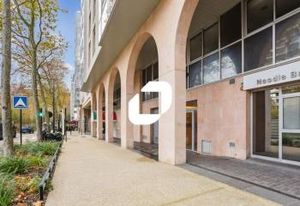 Vente bureau Courbevoie - Proche transports et commerces