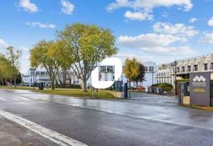 Location local d'activité Courcouronnes - Proximité A6 et N104