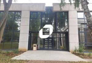 Location bureaux Guyancourt - Parc paysager, proche RER C