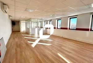 Location bureaux Nanterre - Proche transports en commun et autoroutes