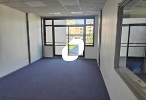 Vente bureaux Nanterre - Proche gare RER A et Transilien