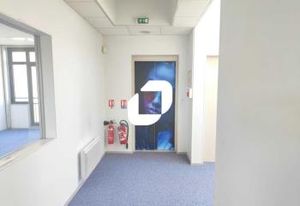 Vente bureaux Nanterre - Proche gare RER A et Transilien