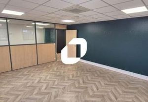 Location bureaux Beaumont-sur-Oise - Proche gare Persan Beaumont