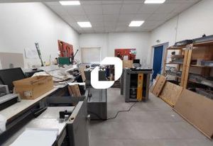 Local d'activité à vendre Trappes - Accès N10 et N12
