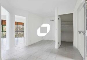 Location bureaux Lognes - Proche RER A, A4 et Francilienne