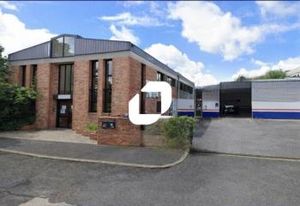 Bureaux et locaux d'activités à vendre Evry - Proche transports