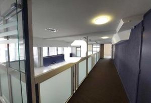 Location local commercial Montigny-le-Bretonneux - Proche gare et autoroutes