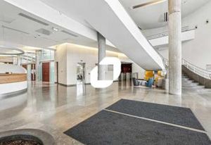Location bureaux Paris 13 - Proche RER B, tramway T3 et périphérique