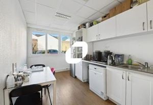 Vente bureau Ivry-sur-Seine - Proche métro, RER et périphérique