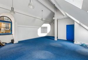 Vente immeuble bureaux Paris 17 - Proche métro et RER Porte de Clichy