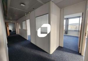 Location bureaux Versailles - Proche gare Montreuil et bus