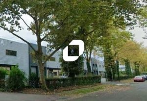 Local d'activité à louer Buc - Accès N12, A86 et N118