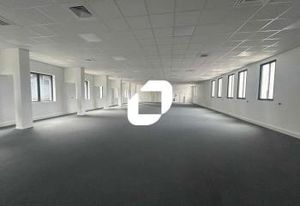Bureaux à louer Argenteuil - Quais de Seine, terrasse 450 m²