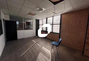 Location local d'activité Saint-Thibault-des-Vignes - Mixte bureaux/activité