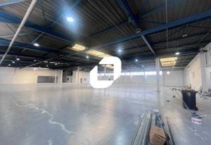 Bâtiment industriel à vendre Meaux - 2300 m²