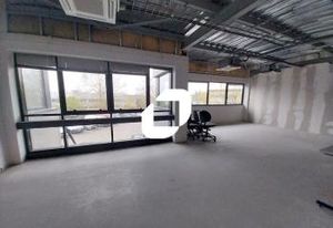 Bureaux à louer Élancourt - Proche RER C et autoroutes