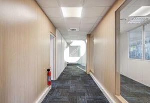 Location bureaux Magny-le-Hongre proche RER A et A4