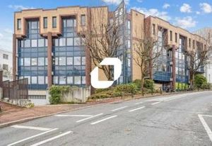 Location bureaux Garches - Proche Hippodrome et Golf de St Cloud