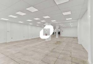 Vente bureau Clamart - Proche T6, bus et accès poids lourds