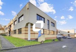 Location local d'activité Champs-sur-Marne - Proche D199/D104