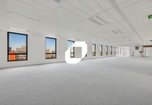 Location bureaux Paris 20 Porte des Lilas métro et tramway