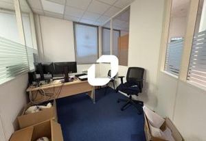 Location local commercial Montigny-le-Bretonneux - Proche gare SQY