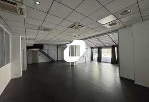 Location bureaux Gentilly - Proximité RER B, Tram et Bus