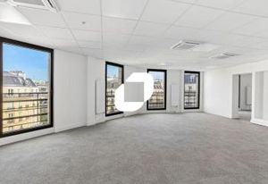 Bureaux Paris 9 place Kossuth - Métros, RER et bus à proximité
