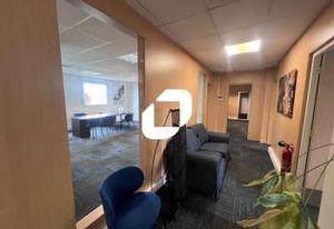 Location bureaux Magny-le-Hongre proche RER A et A4