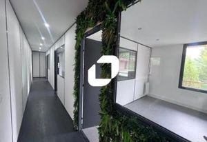 Bureaux rénovés Magny-le-Hongre - Proche RER, TGV et A4