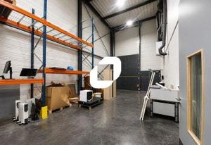 Location local d'activité Méré - Accès direct N12 et A13