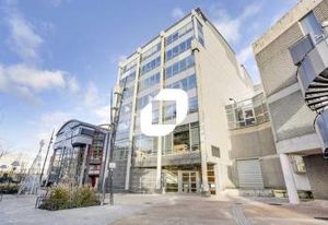 Vente bureaux Issy-les-Moulineaux - Proche métro, RER et tramway