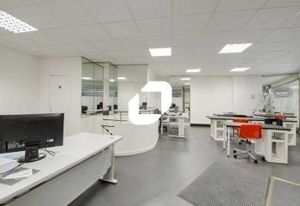 Location bureaux Paris 14 Montparnasse - Gare et métro à proximité