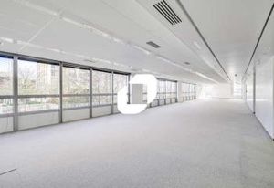 Location bureaux rénovés Rueil-Malmaison - RER A proche