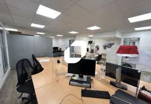 Location bureaux Paris 18 - Proche RER Gare du Nord et métro