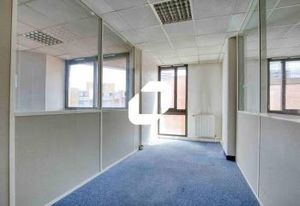 Location bureaux Cergy - Proche gare et centre commercial
