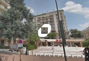 Location local commercial Versailles - Proche RER Porchefontaine