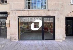 Location local commercial Antony - Proche RER B