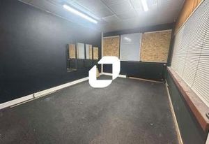 Location bureaux Domont - Zone d'activité, accès poids lourds et PMR