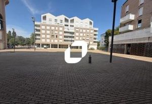Location local commercial Neuilly-sur-Marne - Proximité transports