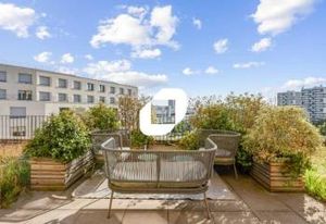 Location bureaux Paris 19 - Proche RER Rosa Parks et Gare du Nord