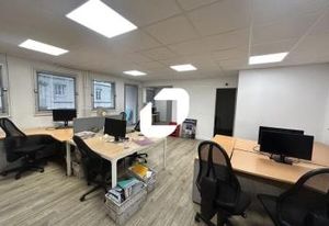 Vente bureaux Paris 18 - Proche RER Gare du Nord et métro