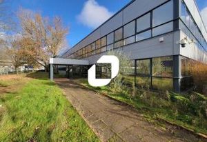 Location local d'activité Les Ulis - Parc sécurisé proche A10/N118