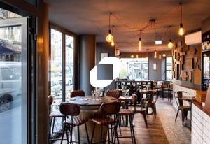 Bar à vins traiteur épicerie fine Paris 18