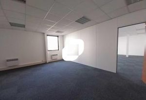 Vente bureau Coignières - Proche N10 et gare SNCF