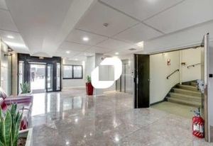 Bureaux rénovés Boulogne-Billancourt - Proche métro Pont de St Cloud