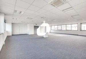 Bureaux rénovés Boulogne-Billancourt - Proche métro Pont de St Cloud