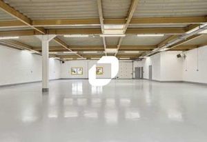 Location entrepôt Croissy-Beaubourg - Parc sécurisé près A4